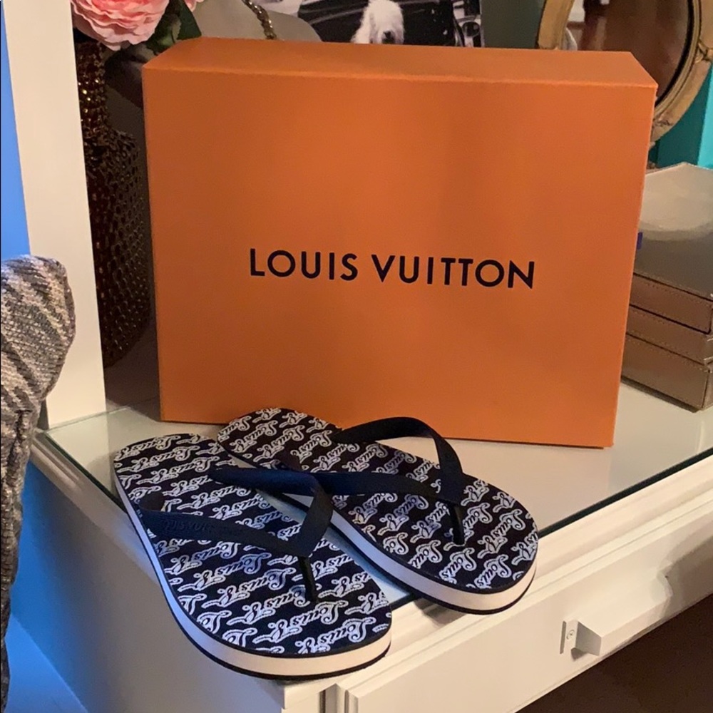 Men’s Louis Vuitton Flip Flops